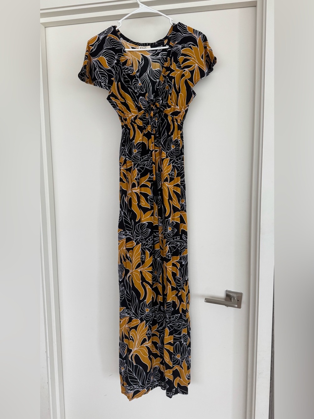 Like new Khush brown floral deep v women’s dress sz S